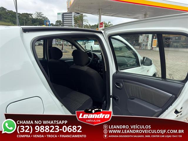 RENAULT SANDERO EXPRESSION HI-FLEX 1.0 16V 5P 2013