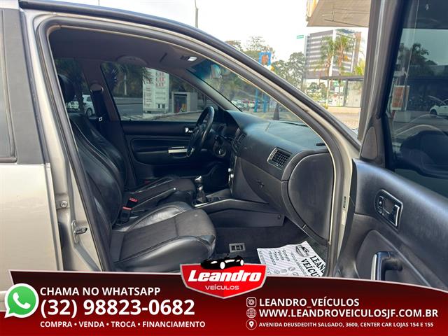 VOLKSWAGEN GOLF SPORTLINE 1.6 MI TOTAL FLEX 8V 4P 2012