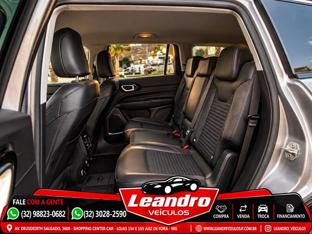 JEEP COMMANDER LIMITED T270 1.3 TB FLEX AUT. 2023
