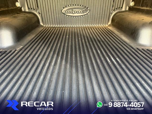 TOYOTA HILUX CD D4-D 4X4 3.0 TDI DIES. MEC. 2015