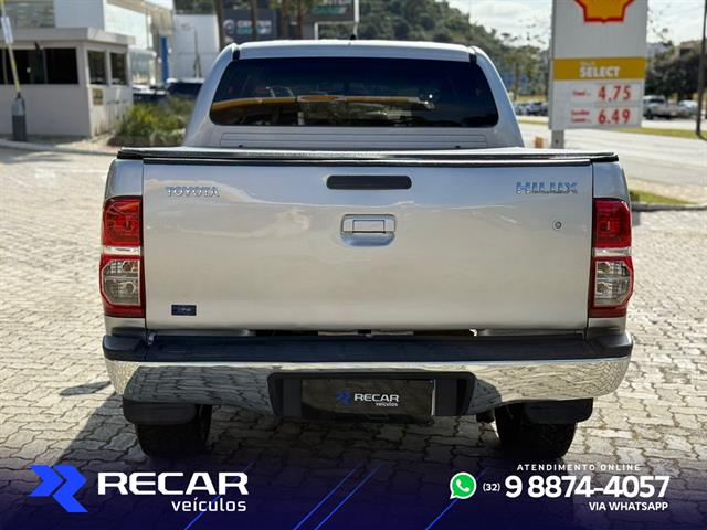 TOYOTA HILUX CD D4-D 4X4 3.0 TDI DIES. MEC. 2015