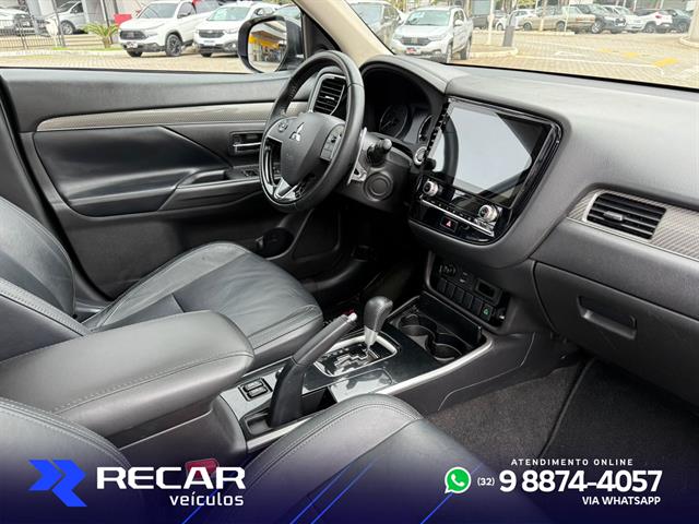 MITSUBISHI OUTLANDER HPE 2.0 16V 5P AUT. 2020