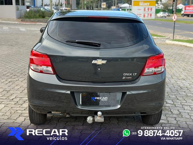 CHEVROLET ONIX HATCH LT 1.0 8V FLEXPOWER 5P MEC. 2016