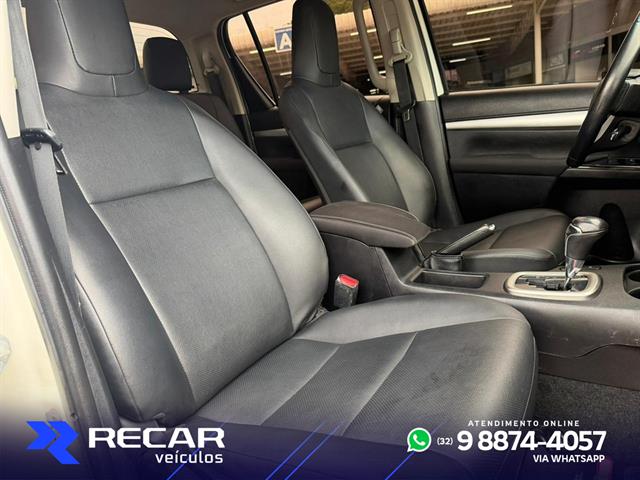 TOYOTA HILUX CD SR 4X4 2.8 TDI DIESEL AUT. 2022