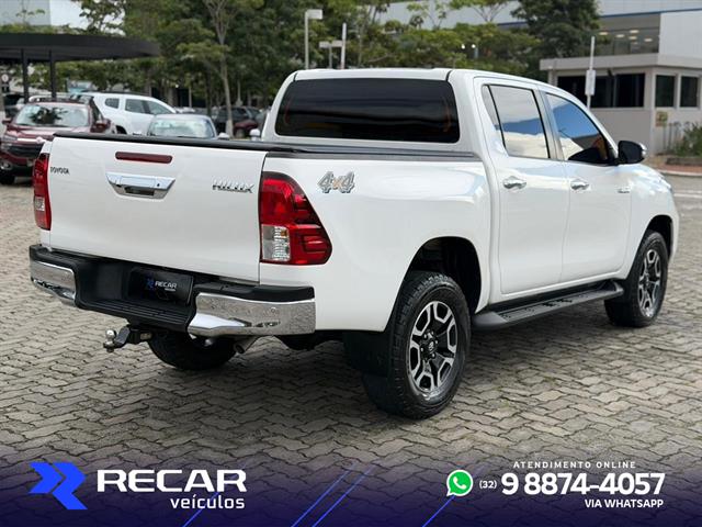 TOYOTA HILUX CD SR 4X4 2.8 TDI DIESEL AUT. 2022
