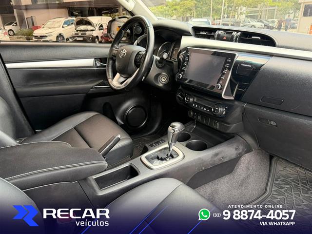 TOYOTA HILUX CD SR 4X4 2.8 TDI DIESEL AUT. 2022