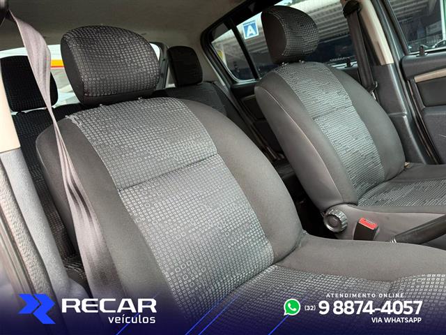 RENAULT SANDERO EXPRESSION HI-FLEX 1.6 8V 5P 2009