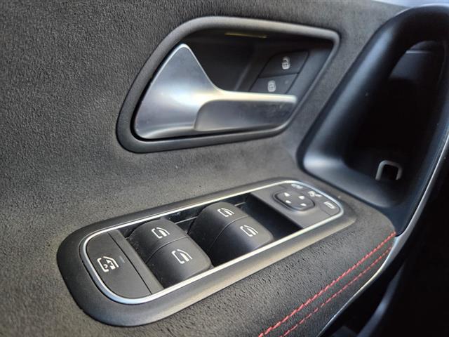 MERCEDES-BENZ A-35 AMG SEDAN 4MATIC 2.0 TB AUT. 2020