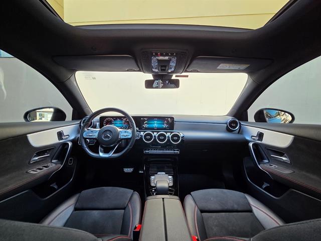 MERCEDES-BENZ A-35 AMG SEDAN 4MATIC 2.0 TB AUT. 2020