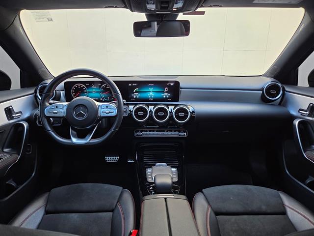 MERCEDES-BENZ A-35 AMG SEDAN 4MATIC 2.0 TB AUT. 2020