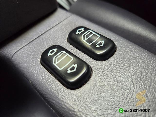 MERCEDES-BENZ CLASSE A A 160 CLASSIC/ SPIRIT MEC. 2002