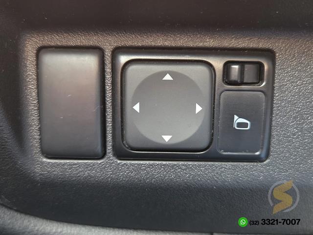 NISSAN MARCH SV 1.0 12V FLEX 5P 2020