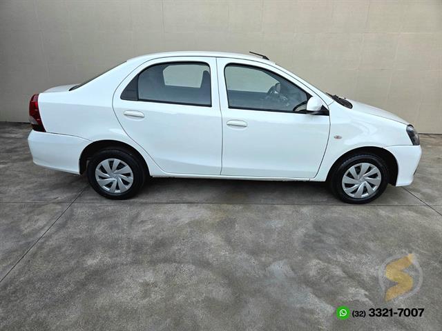 TOYOTA ETIOS X PLUS SEDAN 1.5 FLEX 16V 4P MEC. 2020