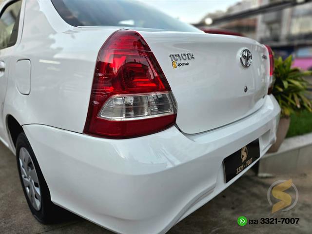 TOYOTA ETIOS X PLUS SEDAN 1.5 FLEX 16V 4P MEC. 2020