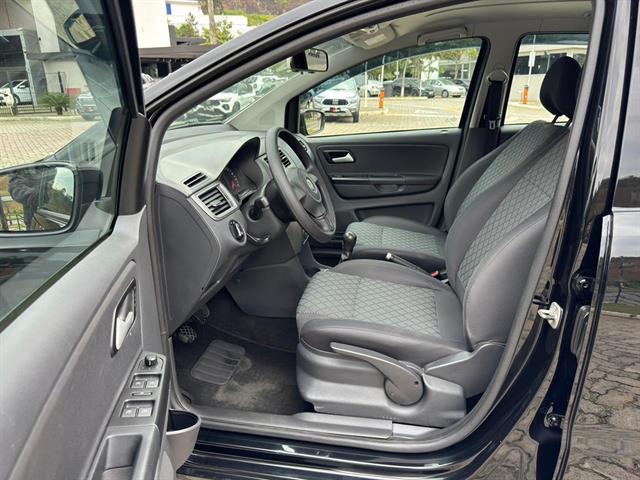 VOLKSWAGEN Fox TRENDLINE 1.6 FLEX 8V 5P 2015