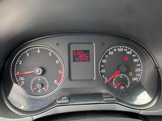 VOLKSWAGEN Fox TRENDLINE 1.6 FLEX 8V 5P 2015