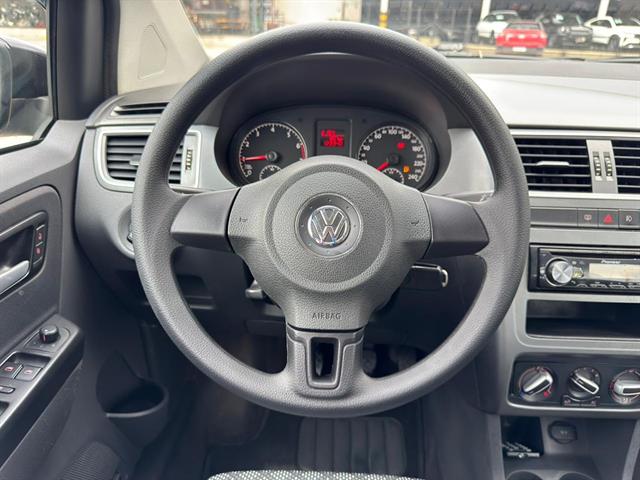 VOLKSWAGEN Fox TRENDLINE 1.6 FLEX 8V 5P 2015