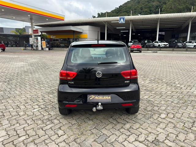VOLKSWAGEN Fox TRENDLINE 1.6 FLEX 8V 5P 2015