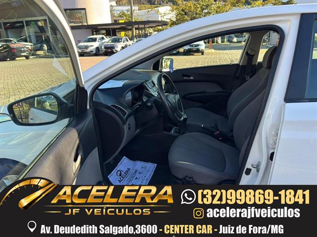 HYUNDAI HB20 PREMIUM 1.6 FLEX 16V MEC. 2014