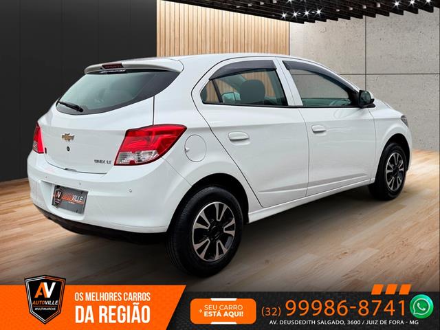 CHEVROLET ONIX HATCH LT 1.0 8V FLEXPOWER 5P MEC. 2014