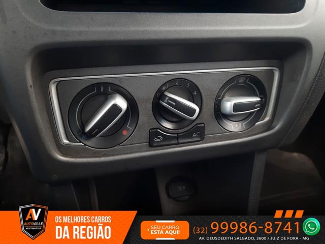 VOLKSWAGEN FOX 1.6 MI TOTAL FLEX 8V 5P 2014