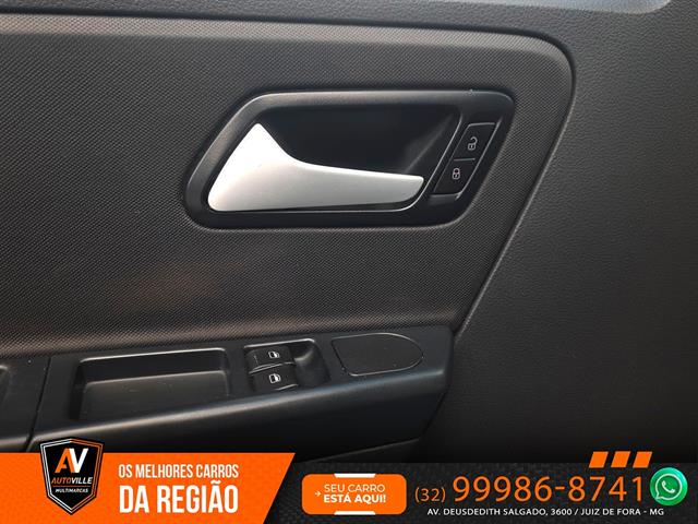 VOLKSWAGEN FOX 1.6 MI TOTAL FLEX 8V 5P 2014