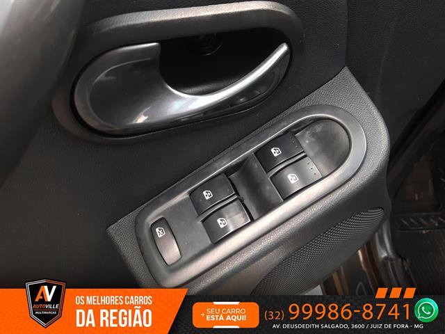 RENAULT DUSTER TECHROAD 2.0 HI-FLEX 16V AUT. 2013