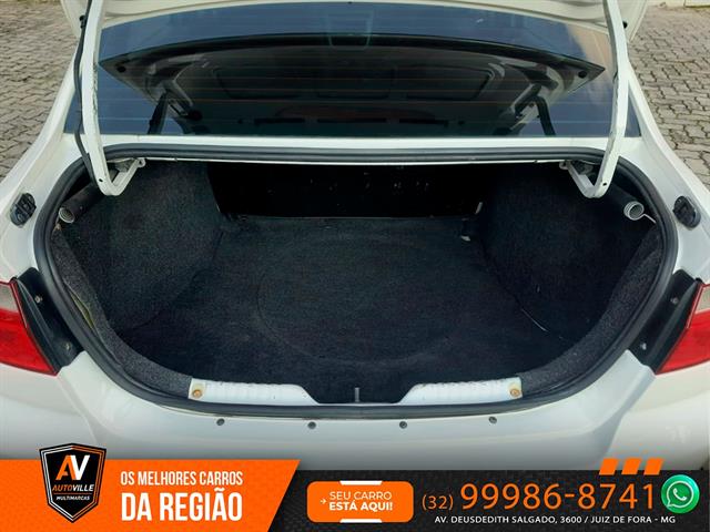 VOLKSWAGEN VOYAGE TRENDLINE 1.6 T.FLEX 8V 4P 2015