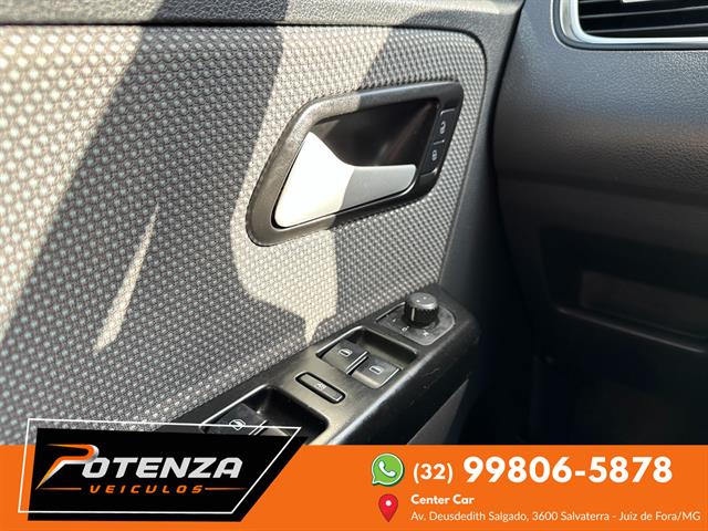 VOLKSWAGEN FOX 1.0 MI TOTAL FLEX 8V 5P 2011