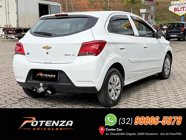CHEVROLET ONIX HATCH LT 1.0 8V FLEXPOWER 5P MEC. 2017