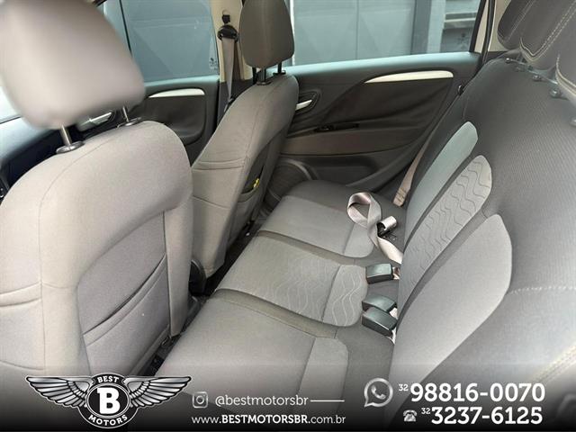 FIAT Punto ESSENCE 1.6 FLEX 16V 5P 2013