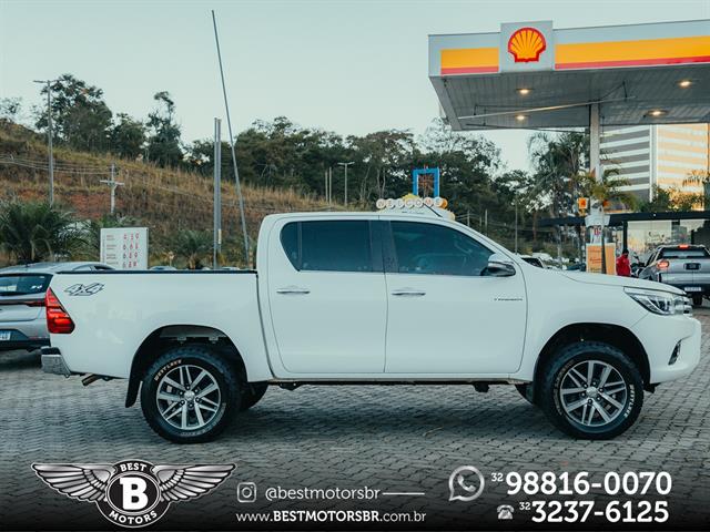 TOYOTA HILUX CD SRX 4X4 2.8 TDI 16V DIESEL AUT. 2017