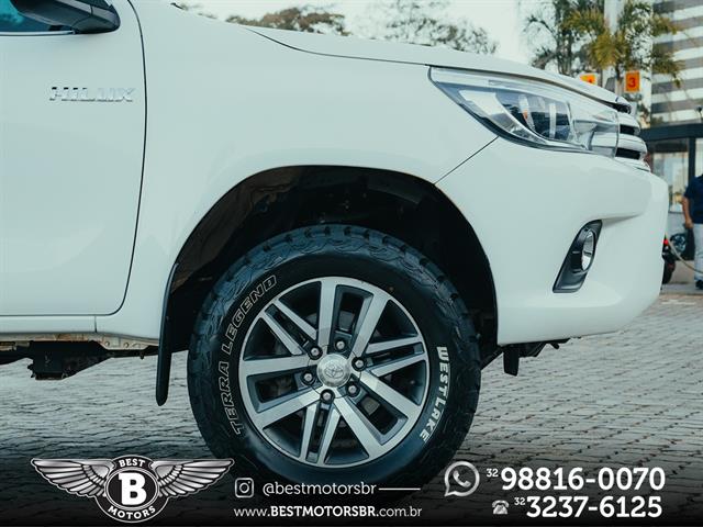 TOYOTA HILUX CD SRX 4X4 2.8 TDI 16V DIESEL AUT. 2017