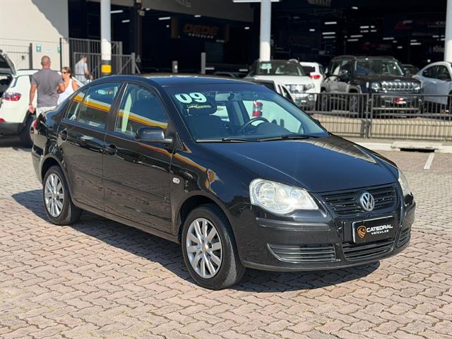 VOLKSWAGEN POLO SEDAN 1.6 MI TOTAL FLEX 8V 4P 2009