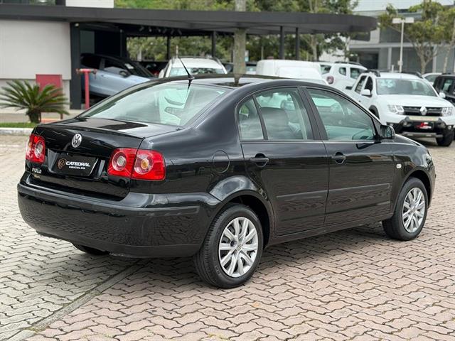 VOLKSWAGEN POLO SEDAN 1.6 MI TOTAL FLEX 8V 4P 2009
