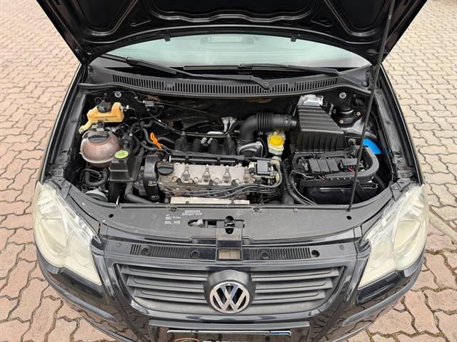 VOLKSWAGEN POLO SEDAN 1.6 MI TOTAL FLEX 8V 4P 2009