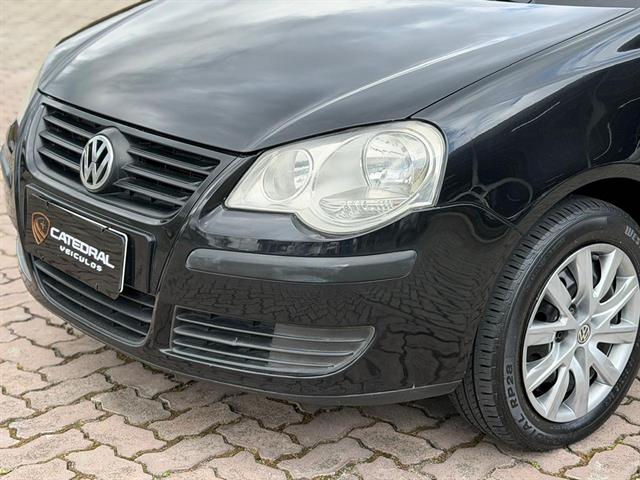 VOLKSWAGEN POLO SEDAN 1.6 MI TOTAL FLEX 8V 4P 2009