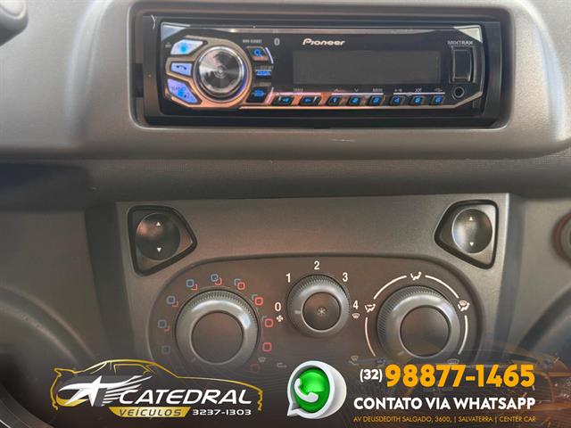 FIAT UNO VIVACE CELEB. 1.0 EVO F.FLEX 8V 5P 2014