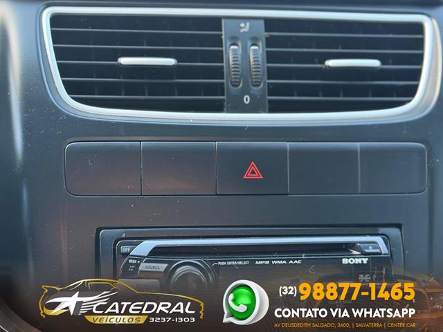 VOLKSWAGEN FOX 1.6 MI TOTAL FLEX 8V 5P 2012