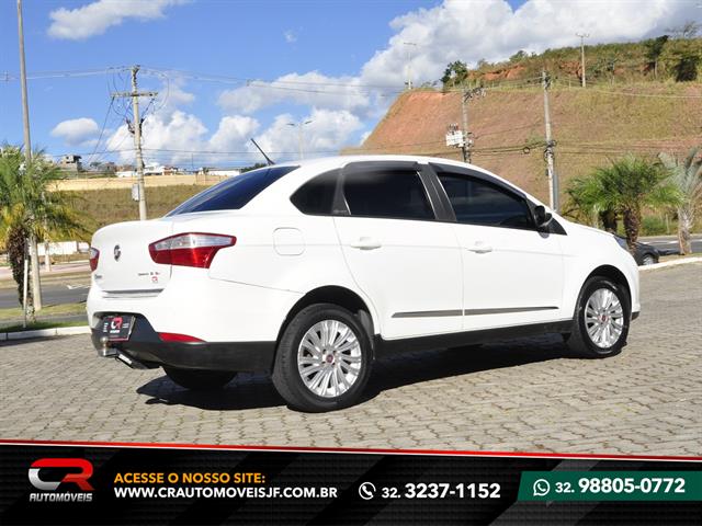 FIAT GRAND SIENA ESSENCE 1.6 FLEX 16V 2015