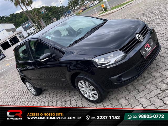VOLKSWAGEN FOX 1.6 MI TOTAL FLEX 8V 5P 2014