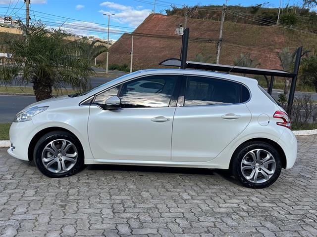PEUGEOT 208 GRIFFE 1.6 FLEX 16V 5P AUT. 2016