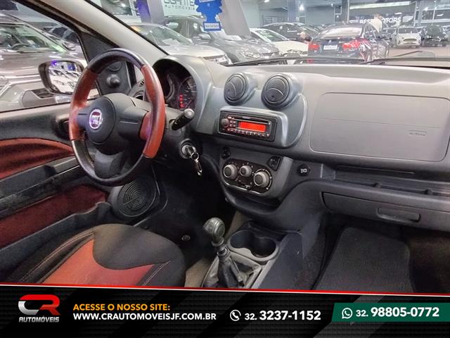 FIAT UNO SPORTING 1.4 EVO FIRE FLEX 8V 4P 2013