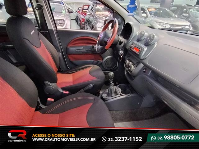 FIAT UNO SPORTING 1.4 EVO FIRE FLEX 8V 4P 2013
