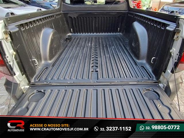 VOLKSWAGEN SAVEIRO ROBUST 1.6 TOTAL FLEX 16V 2025