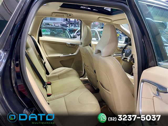 VOLVO XC 60 2.0 T5  5P 2012