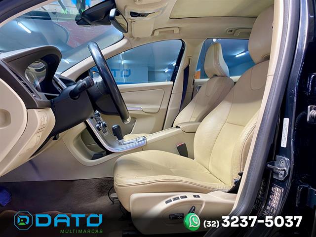 VOLVO XC 60 2.0 T5  5P 2012