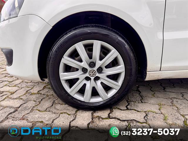 VOLKSWAGEN Fox 1.0 MI TOTAL FLEX 8V 5P 2013