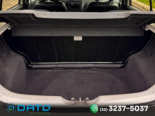 VOLKSWAGEN FOX 1.0 MI TOTAL FLEX 8V 5P 2013