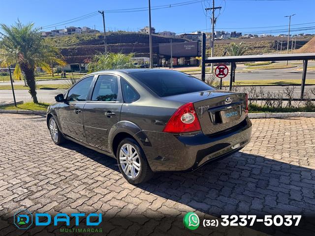 FORD FOCUS SED. TI./TI.PLUS 2.0 16V FLEX  AUT 2013